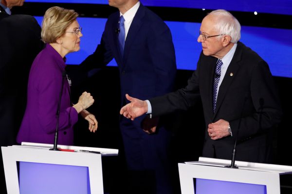 Warren vs Bernie, CNN Cage Match Version